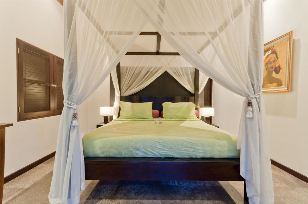 Villa Mahkota Seminyak Habitación foto