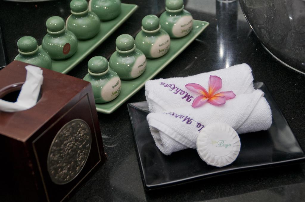 Villa Mahkota Seminyak Habitación foto